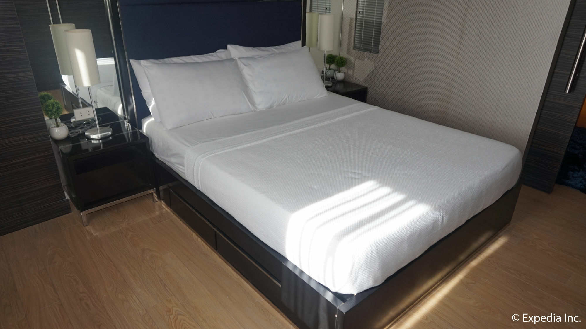 Shang Luxury Suites Mandaluyong Exterior foto